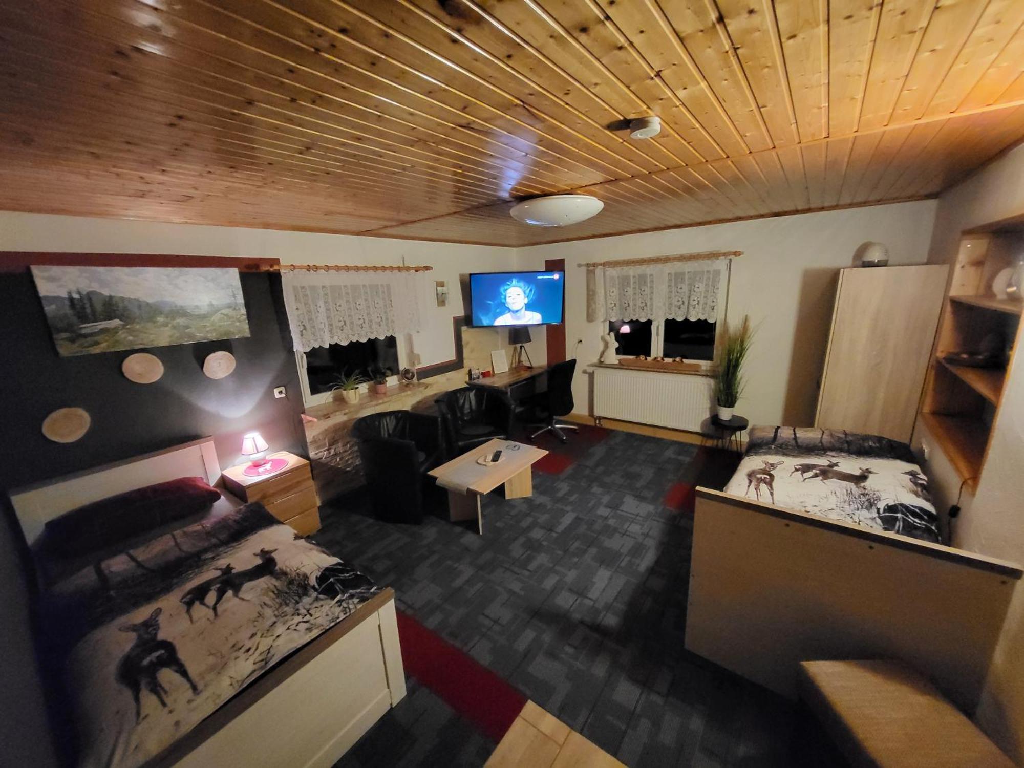 Monteur- Und Ferienwohnung Waldrauschen Fehrenbach Exterior foto